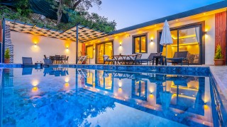 VILLA ÖZ | Kalkan Rental Villa
